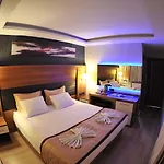 Ξενοδοχείο Kabacam 3*
